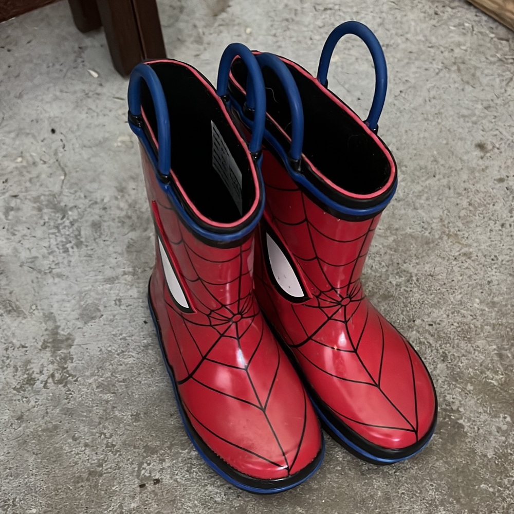 Kids rain boots